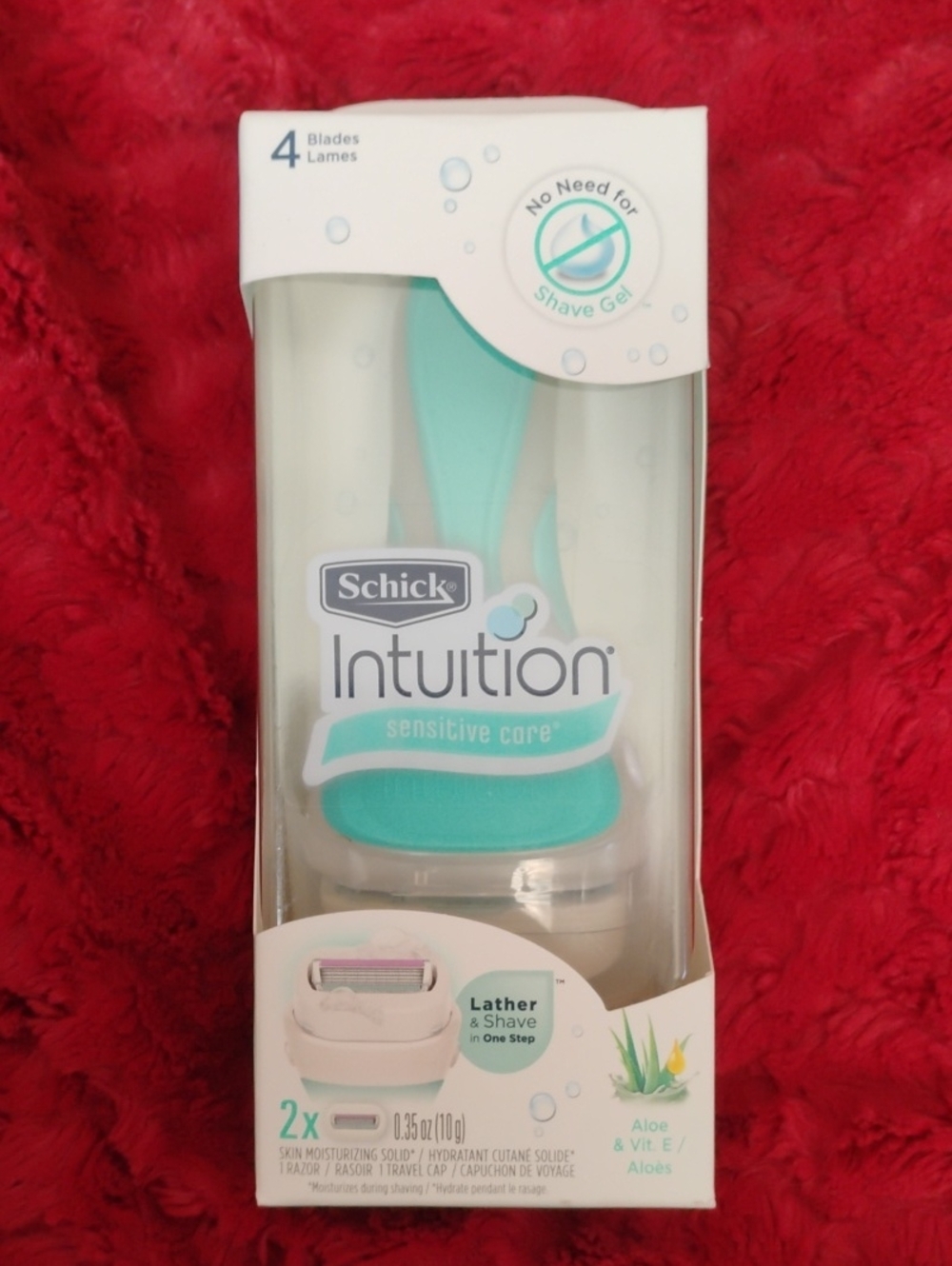Schick Intuition Sensitive Care Razor Aloe & Vit E
